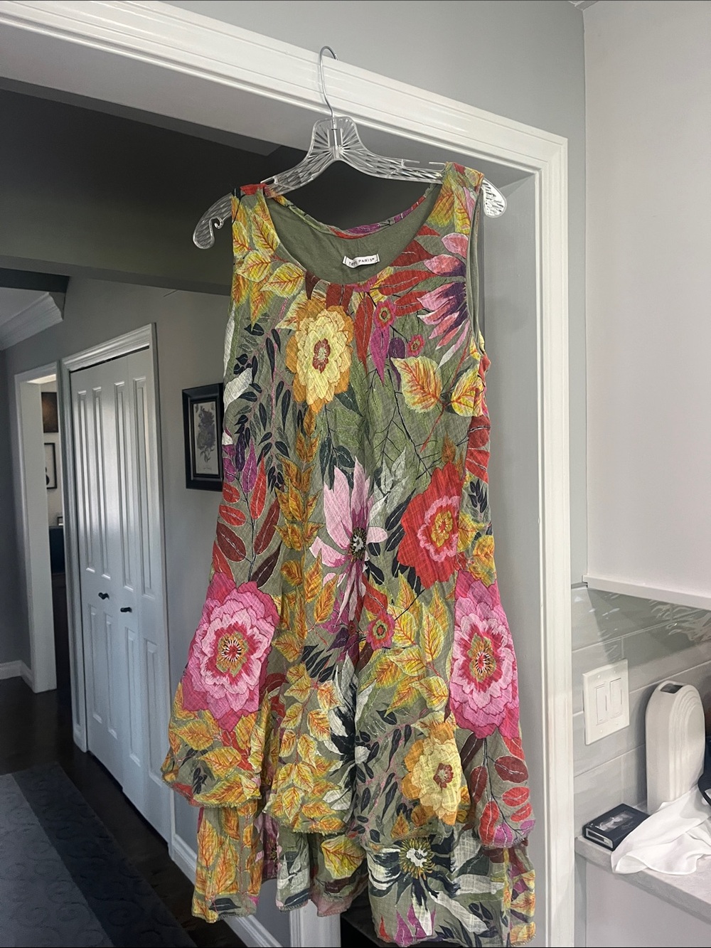 Tempo Paris Floral sleeveless Dress - Size Large-GREAT CONDITION